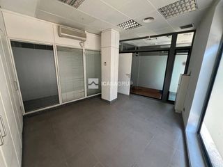 Local comercial en venta en Centre - Estació en Sant Cugat del Vallès