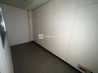 Local comercial en venta en Centre - Estació en Sant Cugat del Vallès