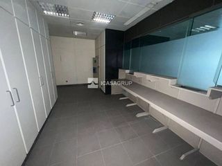 Local comercial en venta en Centre - Estació en Sant Cugat del Vallès