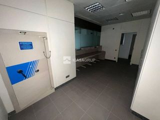 Local comercial en venta en Centre - Estació en Sant Cugat del Vallès