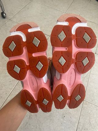 Zapatillas New Balance 9060 Talla 38