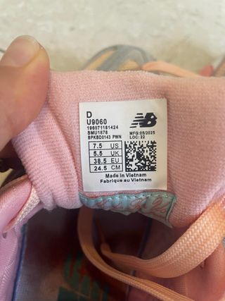 Zapatillas New Balance 9060 Talla 38