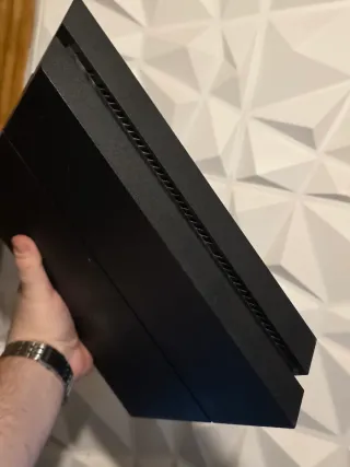 PS4 500GB + 2 Mandos + 6 Juegos