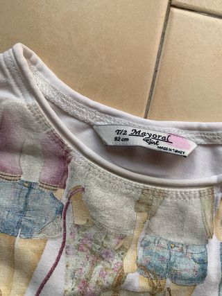 Conjunto camiseta y shorts vaqueros niña