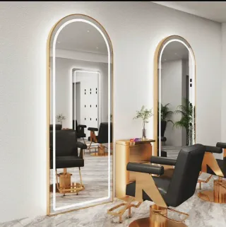 Espejo LED con marco dorado