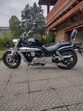 Hyosung Aquila GV 650 2009 último precio .