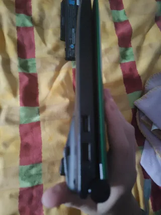 Toshiba nb500-13j | Linux mint | 300GB