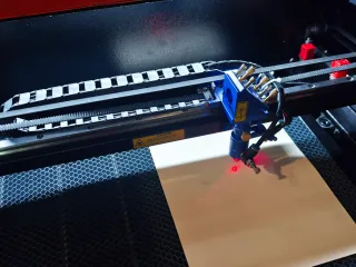 Nuevo Cortadora / Grabadora Láser CO2 50W 30x50cm