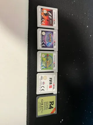 Nintendo 3DS XL Blu con custodia e giochi