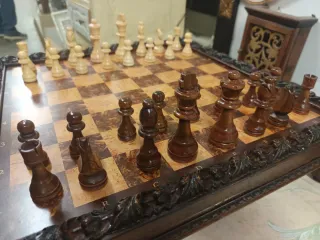 Scacchiera in legno con re 9 cm