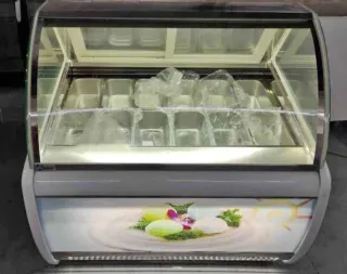 VITRINA EXPOSITORA DE HELADOS