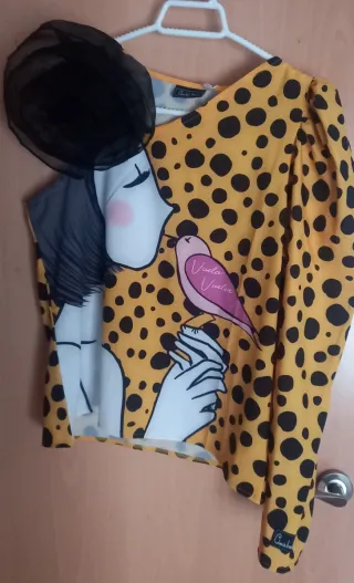 Top Anabel Lee estampado lunares y dibujo