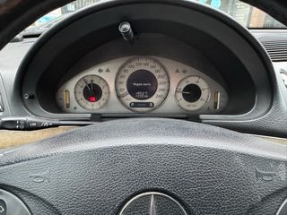 Mercedes-Benz Clase E 220 2002