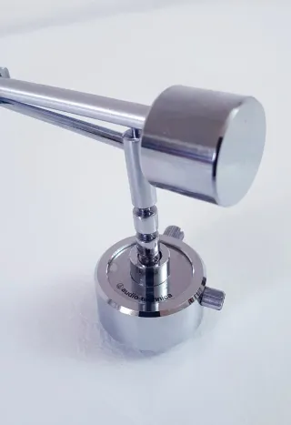 Audio Technica AT-6004J Brazo Limpiador Tocadiscos
