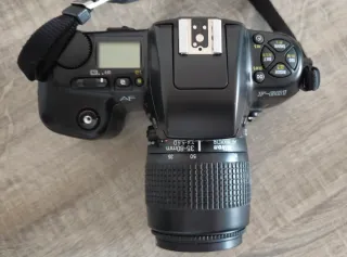 Cámara Analógica Nikon AF F601