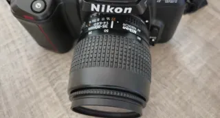 Cámara Analógica Nikon AF F601