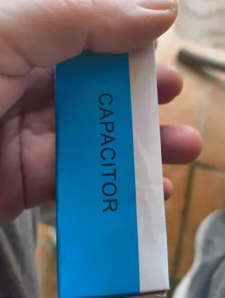 Condensador Capacitor 5 unidades