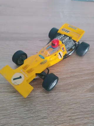 Lote de cinco coches Scalextric