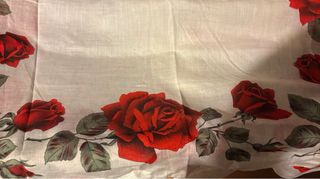 Pañuelo foulard bufanda rosas rojas