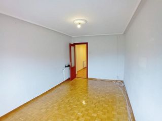 Piso en alquiler en Centro en Gijón