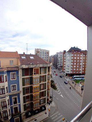 Piso en alquiler en Centro en Gijón