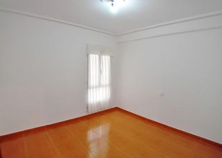 Piso en alquiler en Centro en Gijón