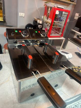 Freidora Eléctrica Doble 4+4 Litros