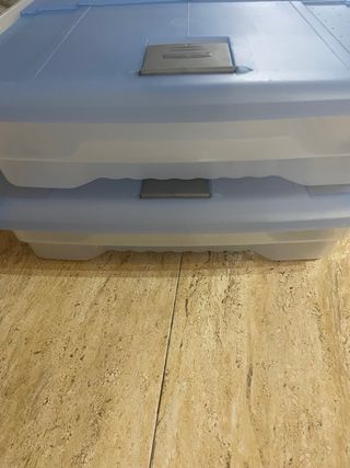 Caja de almacenaje transparente azul