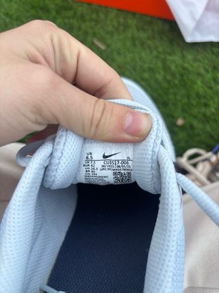 Nike Run Swift 2 Gris y Rojo