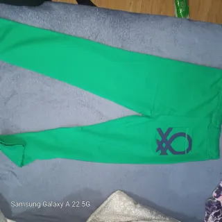 Pantalones Benetton unisex niños con etiqueta