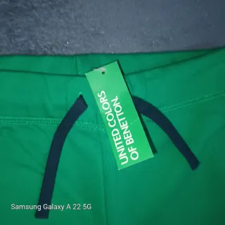 Pantalones Benetton unisex niños con etiqueta