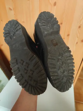 Botas estilo Dr. Martens Negras