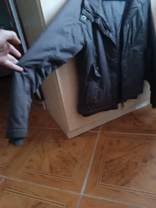 Abrigo Quechua Marrón Muy Elegante y para invierno