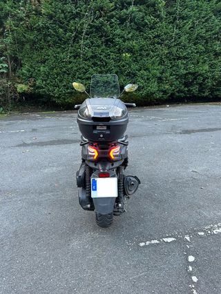 SYM 400i ABS Scooter