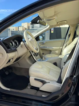 Volvo XC60 d5 2.4 215cv 6 vel 4x4