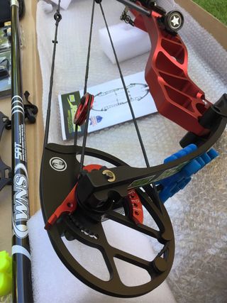 Arco tiro Topoin Breth, Zurdo 30-40 libras + compl