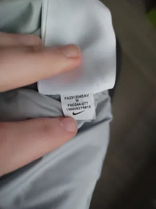 Cazadora Nike Air Max Gris y Negra