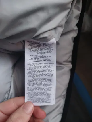 Cazadora Nike Air Max Gris y Negra