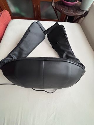 Masajeador de cuello negro
