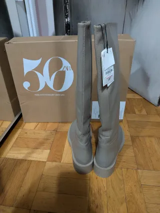 Botas de piel Zara Beige