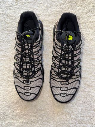 Nike Air Max Plus TN Utility Gris Volt