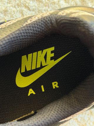 Nike Air Max Plus TN Utility Gris Volt