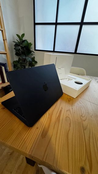 MacBook Air M4 13” Negro 2025
