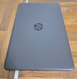 Ordenador portátil HP i3 DOCEAVA GENERACIÓN,8RAM