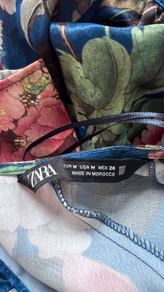 Mono Zara flores Talla M