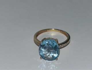 Anillo de Oro 18k Topacio Azul