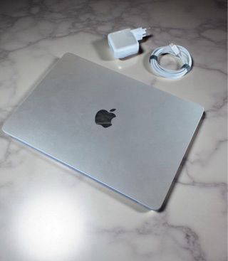 MacBook Air M2 Gris Espacial