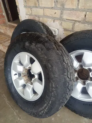 Llantas y Neumáticos Toyota Land Cruiser