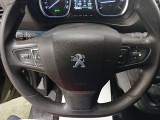Peugeot Traveller   BlueHDi 110KW (150CV) Standard Active