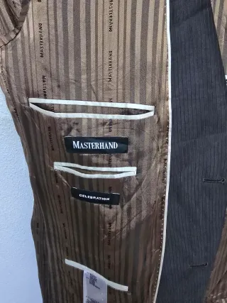 Americana hombre negra y marrón